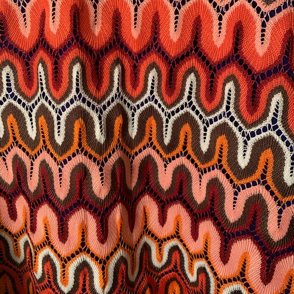 Halter blouse - Picture 3 of 5